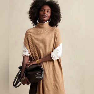 Banana Republic Factory ~ Camel M/L Mock Neck Knit Poncho. Open on sides